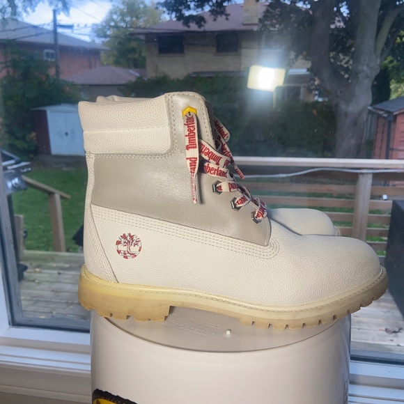 Women's Timberland Boots Size 9.5 - Picture 4 of 16